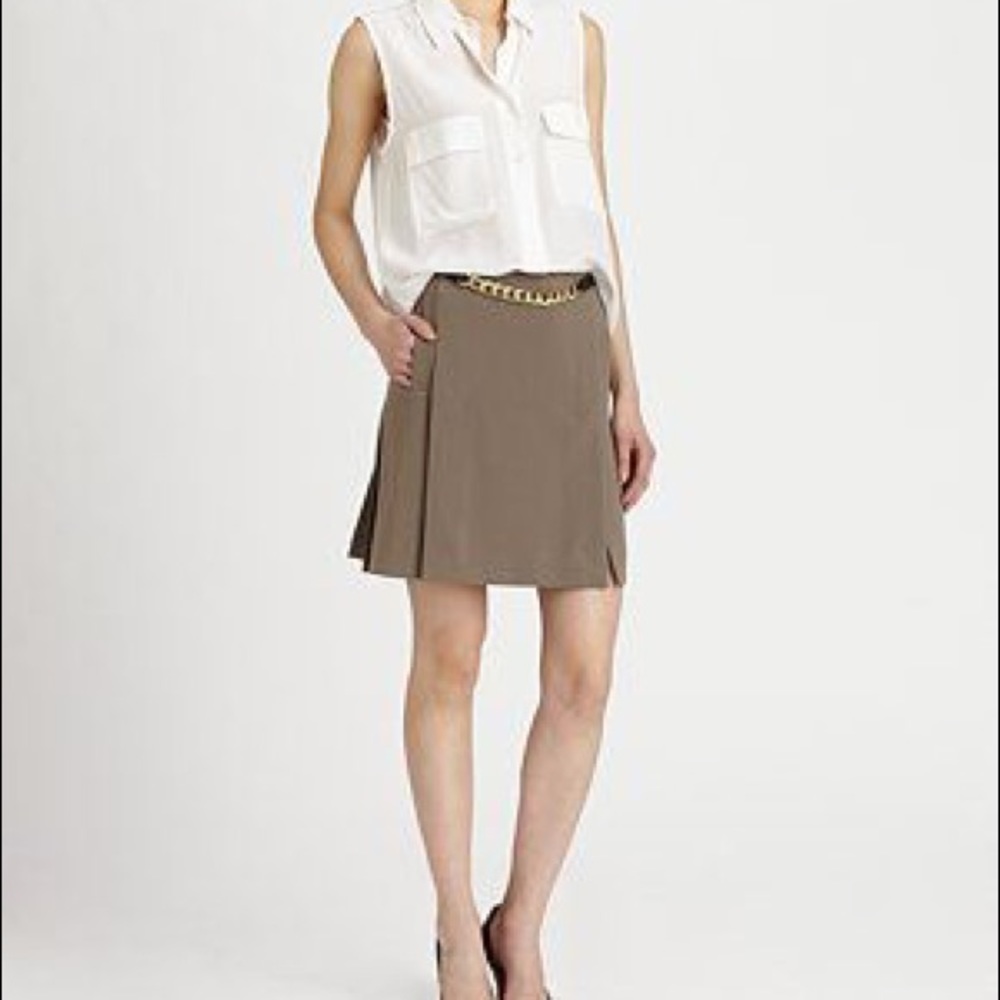 Diane von furstenberg chain skirt size 4